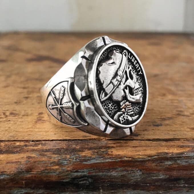 Bague tête de mort liberté : un bijou audacieux pour affirmer votre style